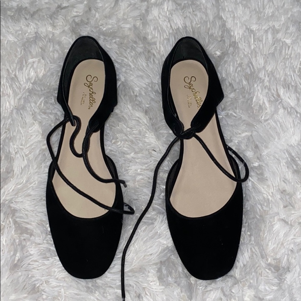 Black sandals